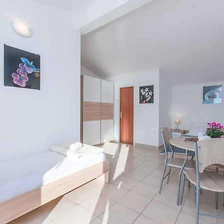 Apartmani Neno Lokva Rogoznica Exterior photo