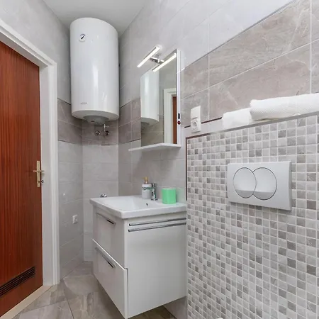 Apartmani Neno Lokva Rogoznica Exterior photo